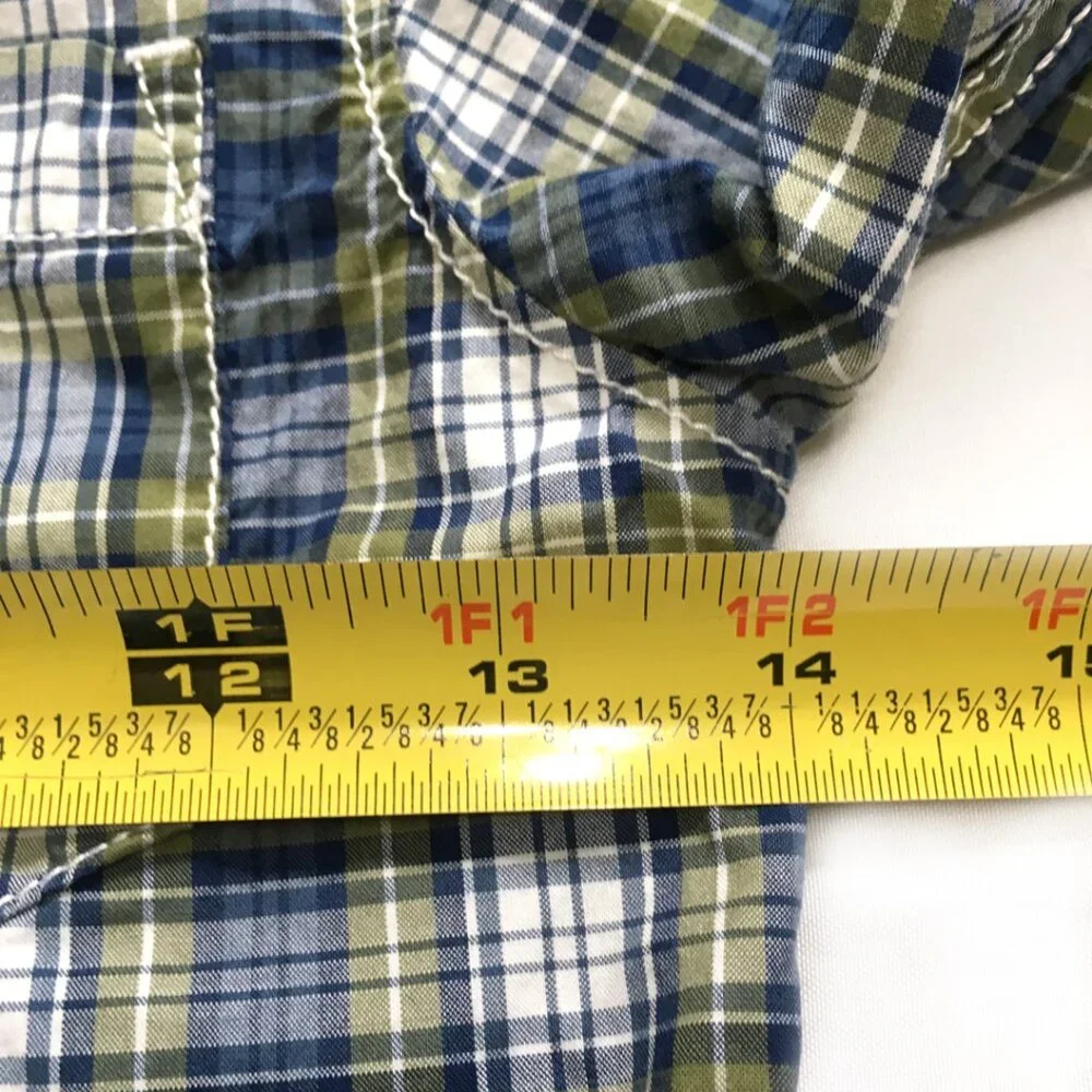Carter's boy's long sleeved plaid shirt size 5